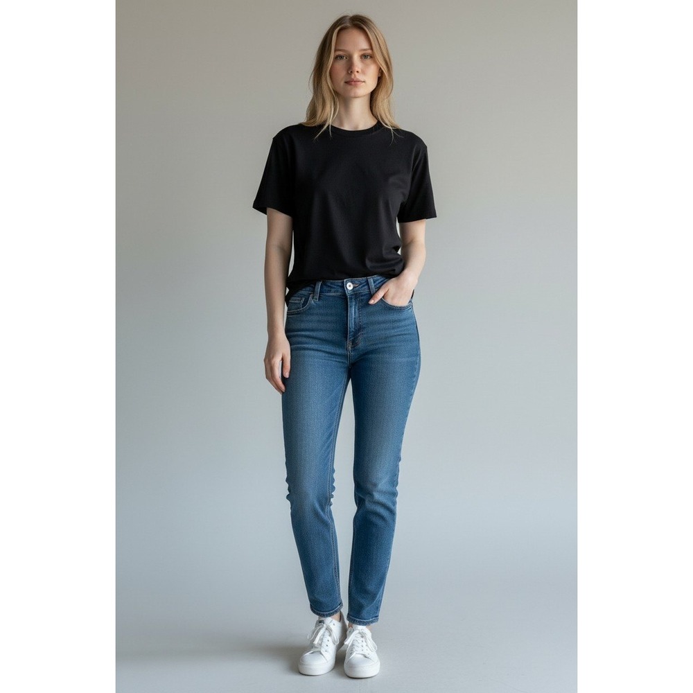 PAIGE Women's Skinny Jeans in Medium Blue